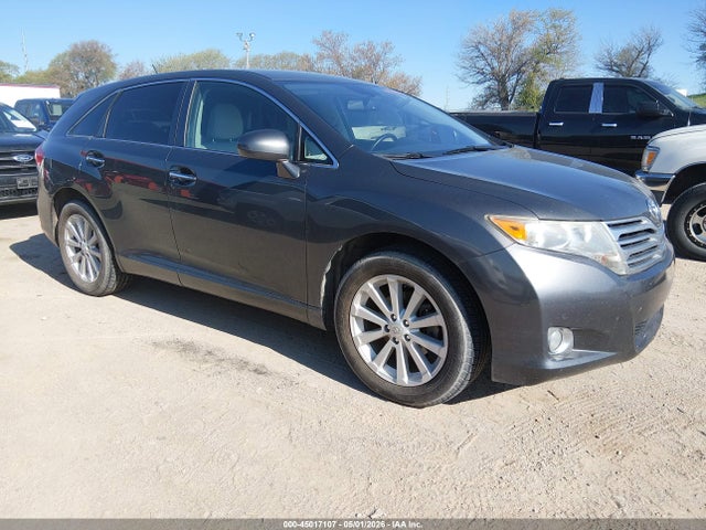 Salvage Toyota Venza Image