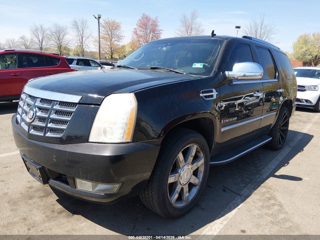 Cadillac Escalade Standard