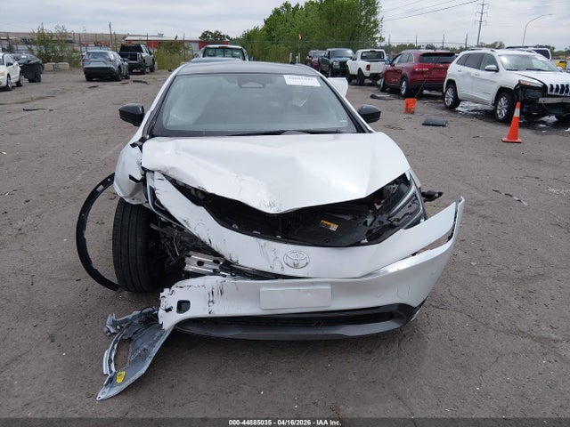 Toyota Prius Limited Awd-e