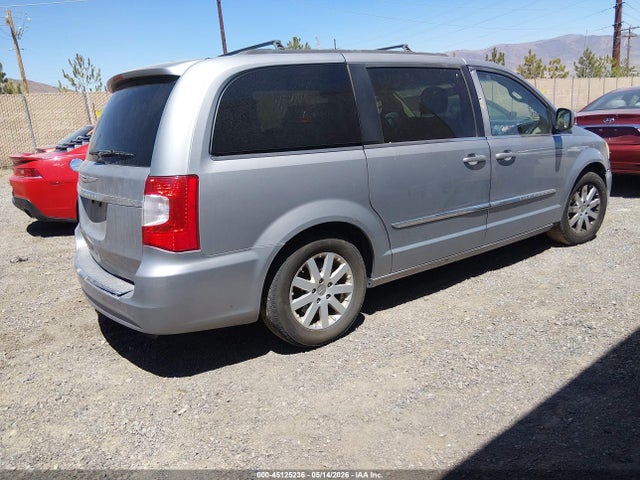 Chrysler Town & Country Touring