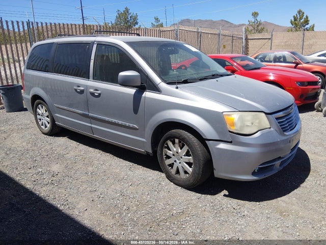 Salvage Chrysler Town & Country Image