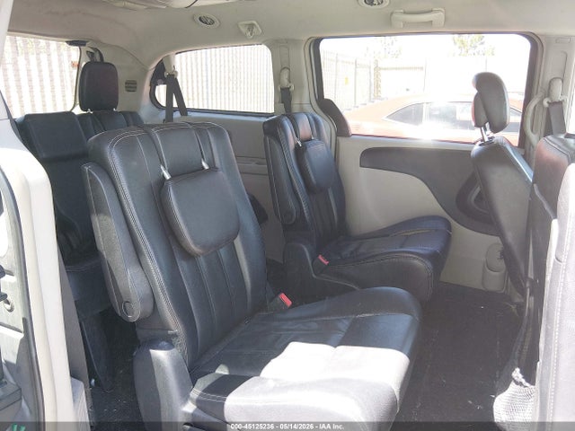 Chrysler Town & Country Touring