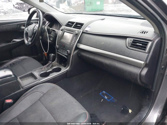 Toyota Camry Se