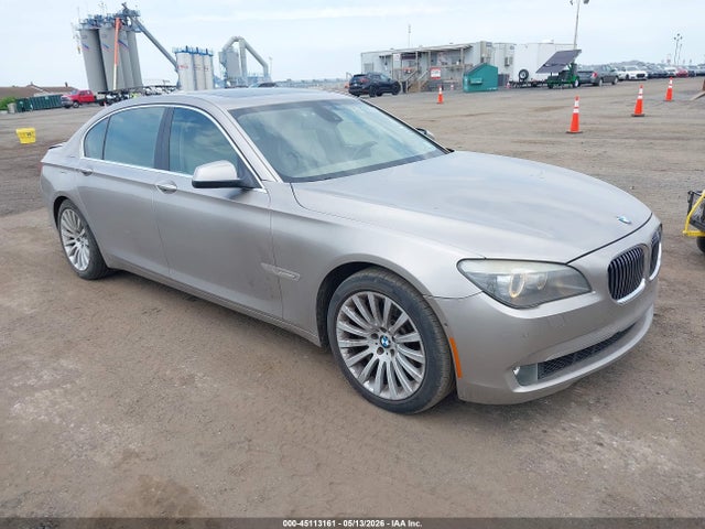 Salvage BMW 7 Series Image