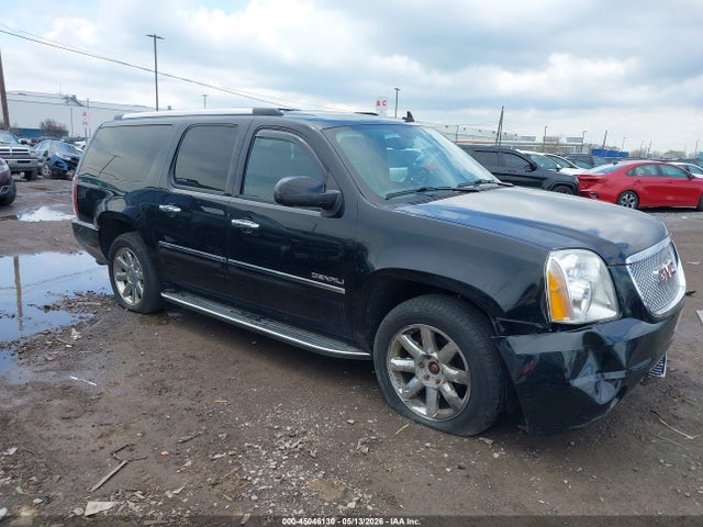 Salvage GMC Yukon Image