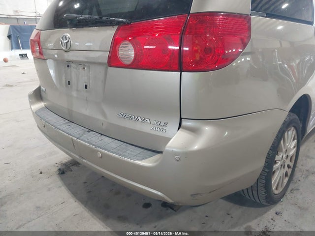 Toyota Sienna Xle