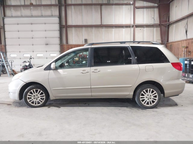 Toyota Sienna Xle