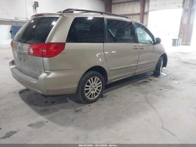 Toyota Sienna Xle