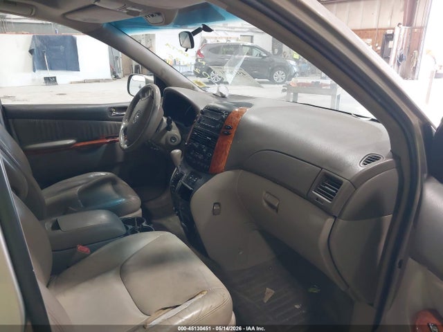 Toyota Sienna Xle