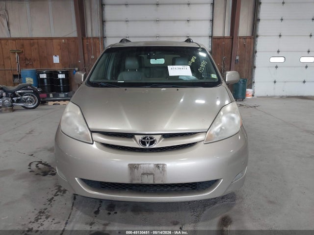 Toyota Sienna Xle