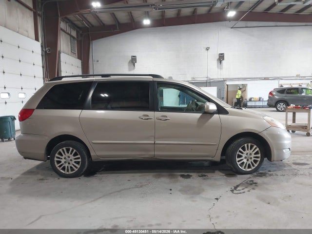 Toyota Sienna Xle