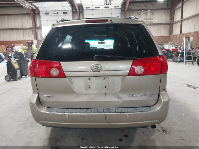 Toyota Sienna Xle