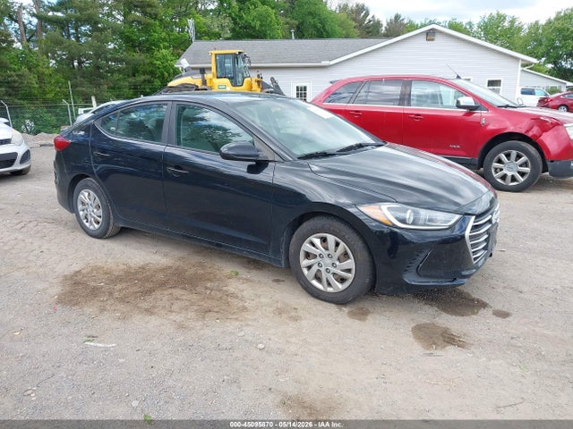 Salvage Hyundai ELANTRA Image