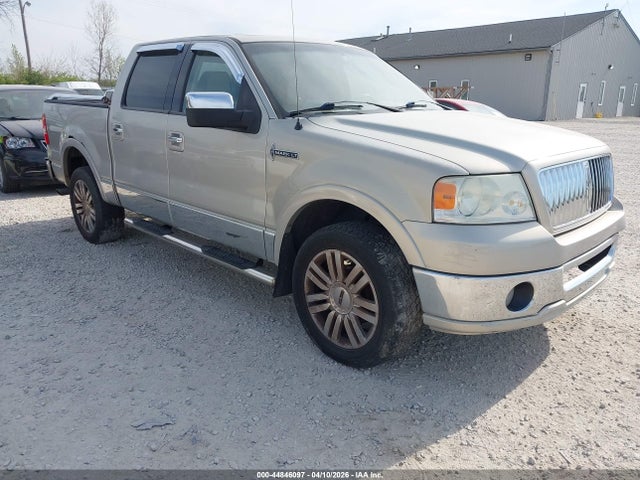 Salvage Lincoln Mark LT Image