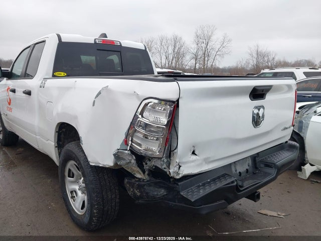 Ram 1500 Tradesman  4x4 6'4 Box