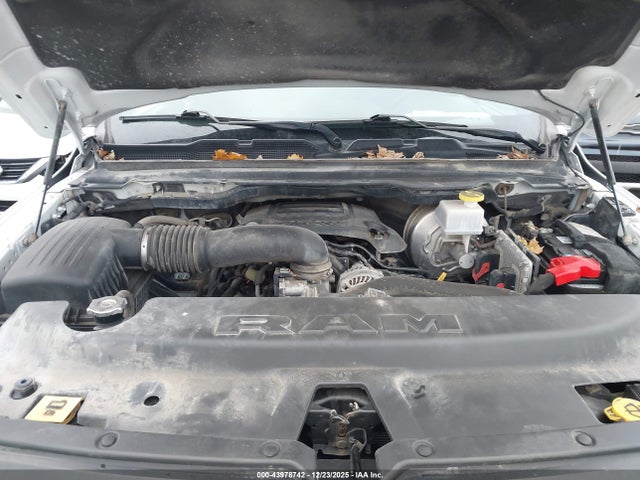 Ram 1500 Tradesman  4x4 6'4 Box