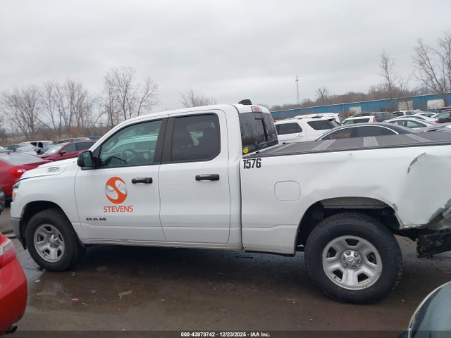 Ram 1500 Tradesman  4x4 6'4 Box