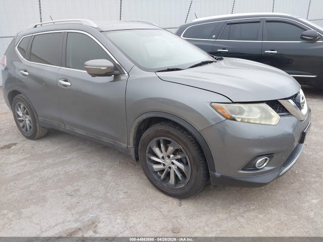 Salvage Nissan Rogue Image