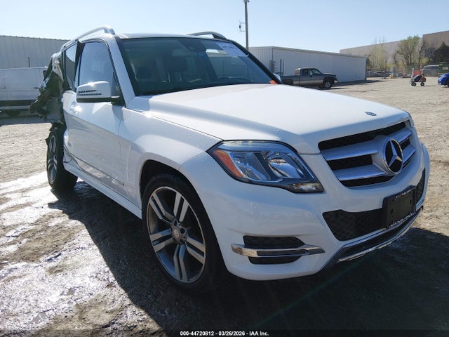 Salvage Mercedes-Benz GLK Image