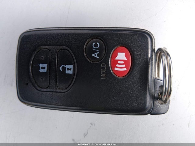 Toyota Prius v Three