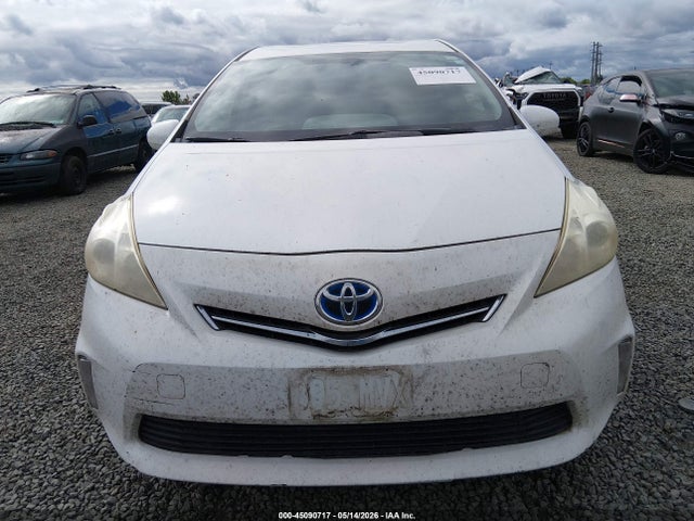 Toyota Prius v Three