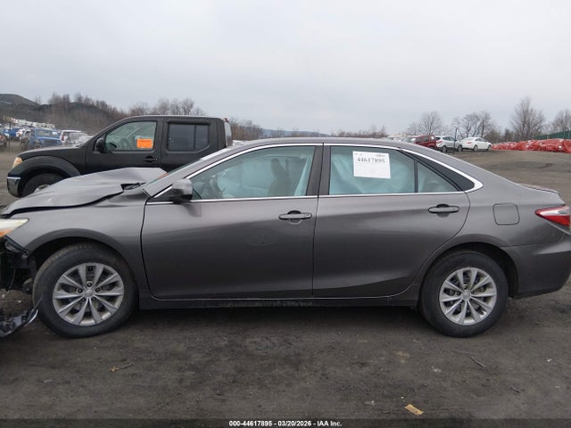 Toyota Camry Le