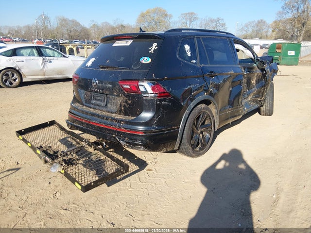 Volkswagen Tiguan 2.0t Se R-line Black