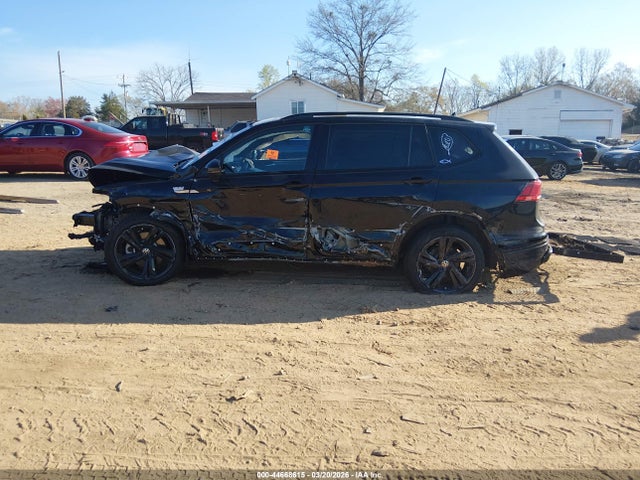 Volkswagen Tiguan 2.0t Se R-line Black