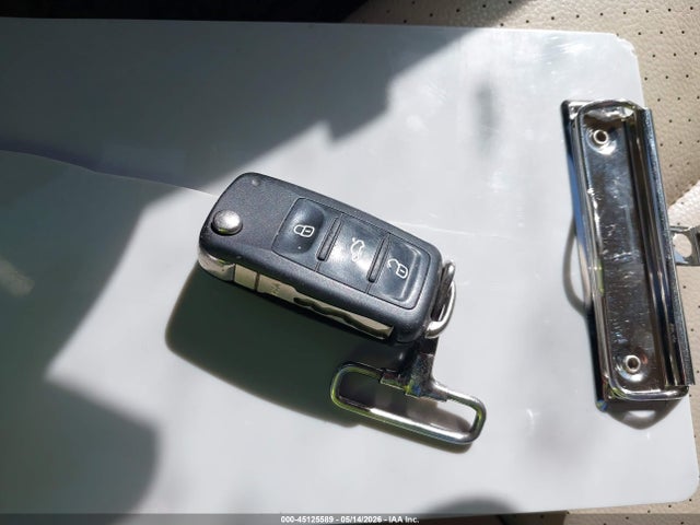 Volkswagen Tiguan S