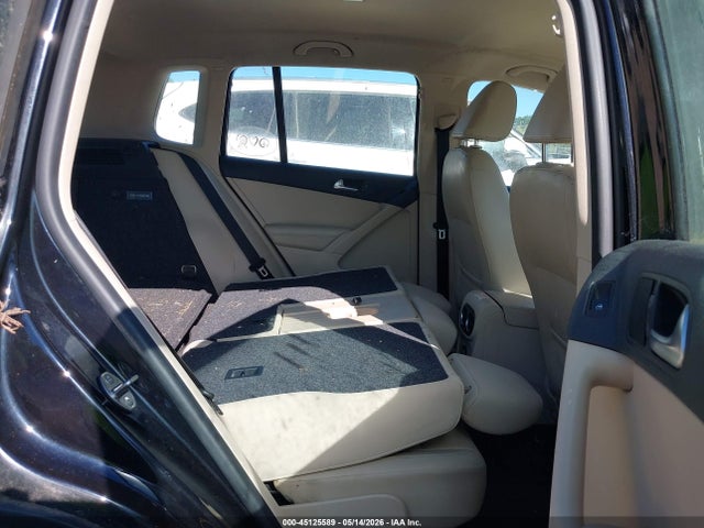 Volkswagen Tiguan S