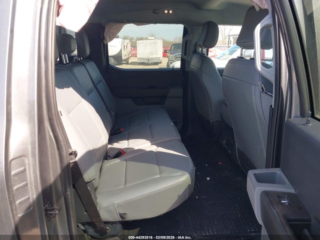 Ford F-350 Xl