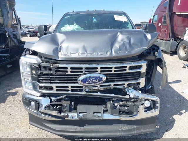 Ford F-350 Xl