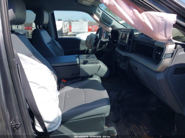 Ford F-350 Xl