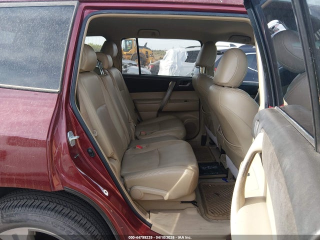 Toyota Highlander Sport