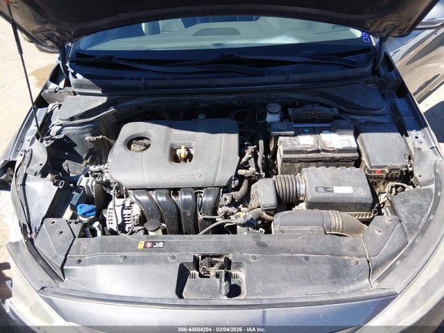 Hyundai ELANTRA Limited