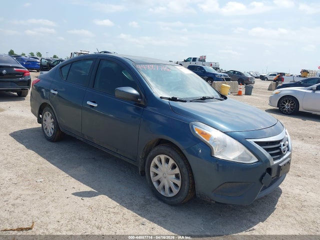 Salvage Nissan Versa Image