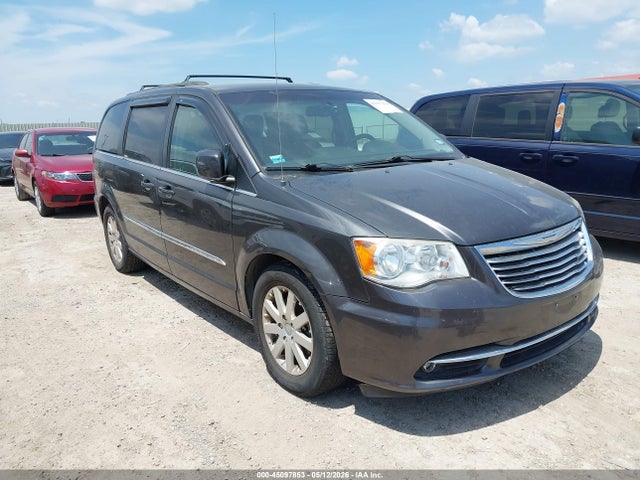 Salvage Chrysler Town & Country Image