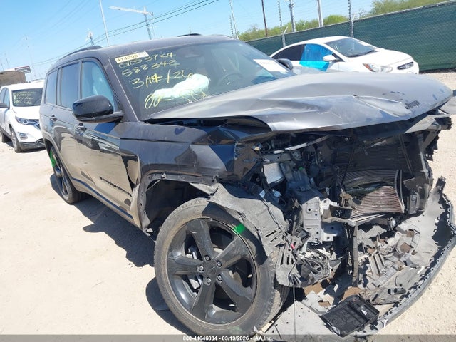 Salvage Jeep Grand Cherokee Image