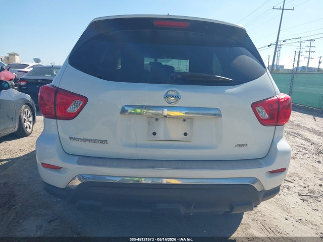 Nissan Pathfinder S