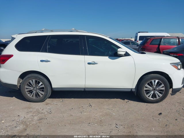 Nissan Pathfinder S