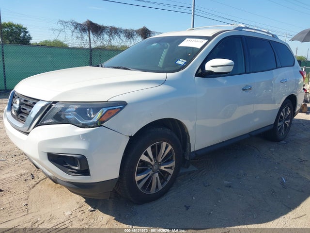 Nissan Pathfinder S