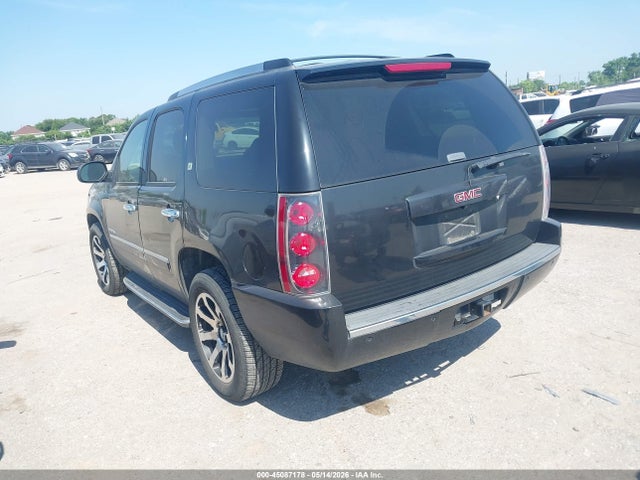 GMC Yukon Denali