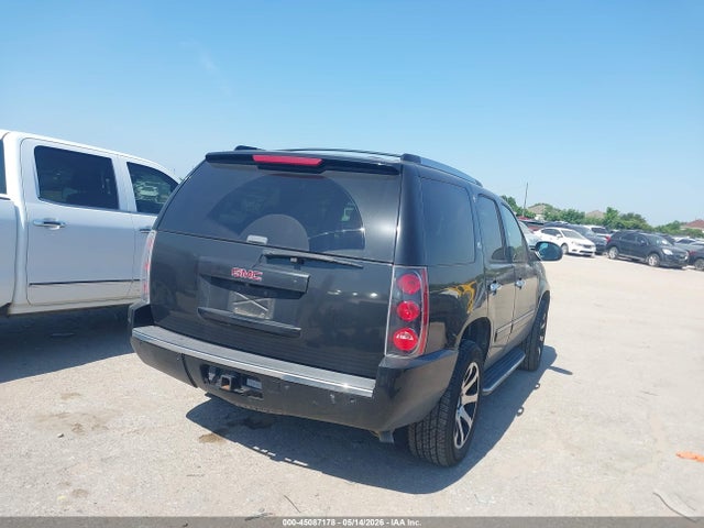 GMC Yukon Denali