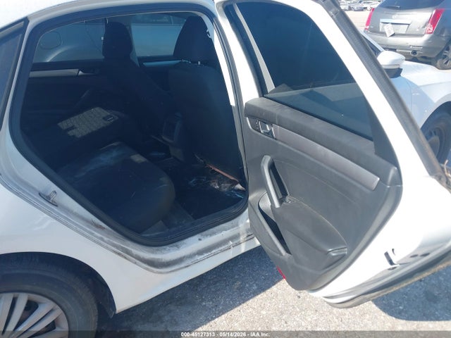 Volkswagen Passat 1.8t S