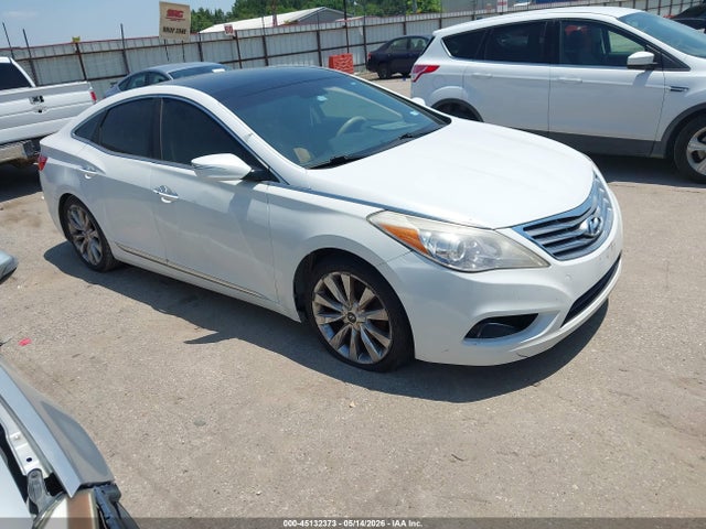 Salvage Hyundai Azera Image