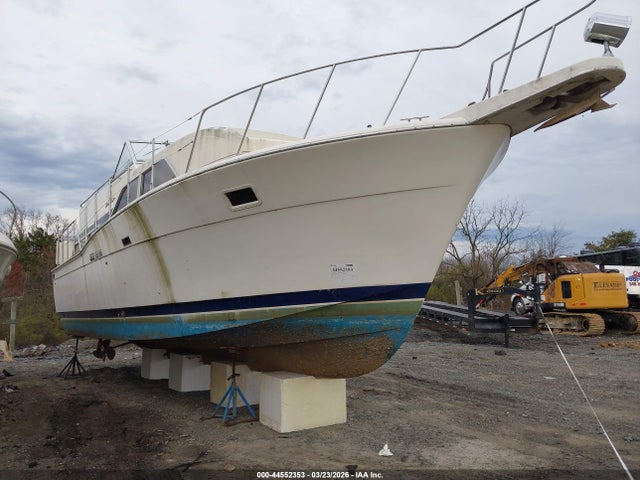 Salvage Chris Craft Other Image