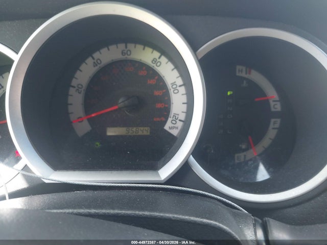 Toyota Tacoma Base V6