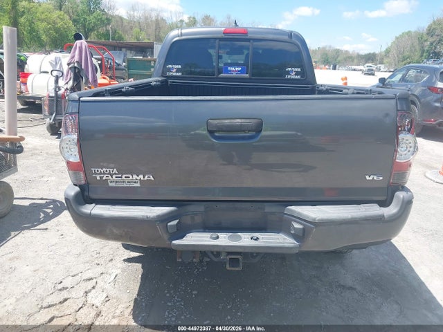 Toyota Tacoma Base V6