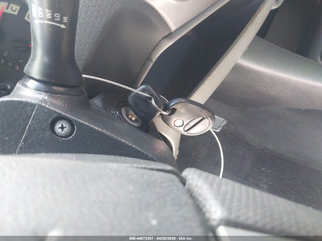 Toyota Tacoma Base V6