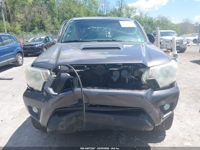 Toyota Tacoma Base V6